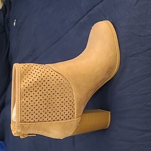 Apt. 9 suede booties